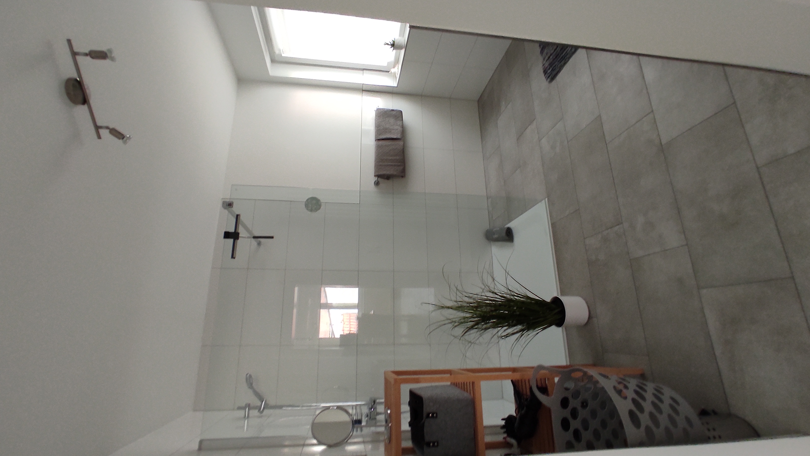 Badezimmer Ansicht 1